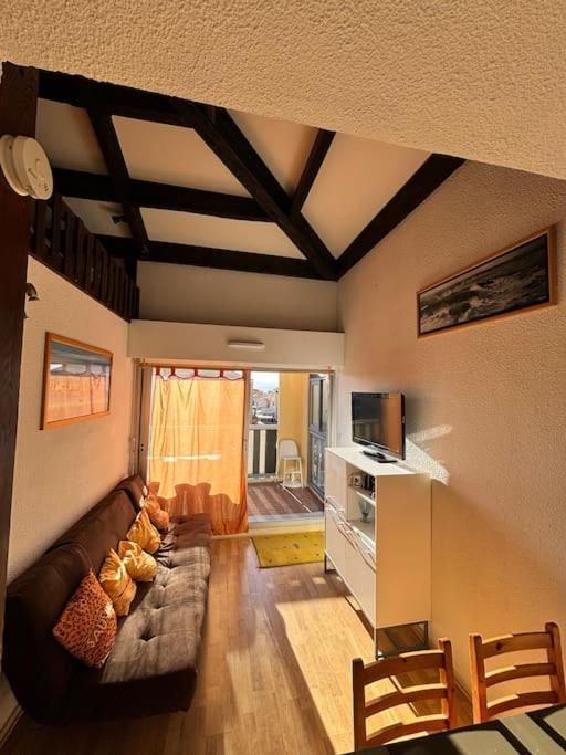 Bord De Apartment *